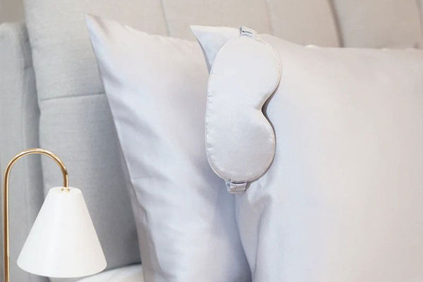 mulberry silk pillowcases as a gift idea for the holiday season