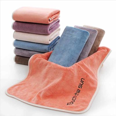 Microfiber quick drying absorbent beach towel