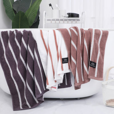 Factory direct custom embroidered logo striped towel, cotton soft absorbent and thickened large bath towel