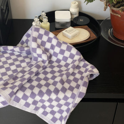 Checkerboard towel 4