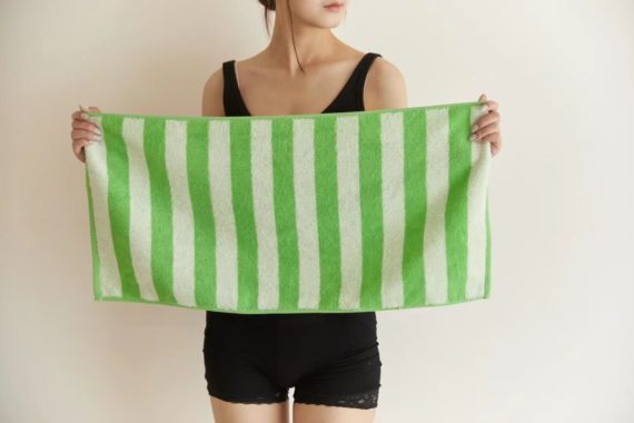 Minimalist wide striped 100% cotton absorbent bath towel set